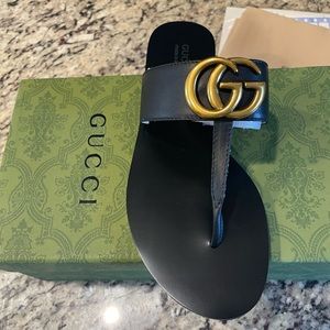 Gucci GG Leather Thong Sandal, new in box!!!